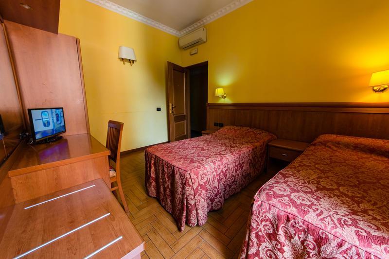 Hotel Lella Рим Экстерьер фото